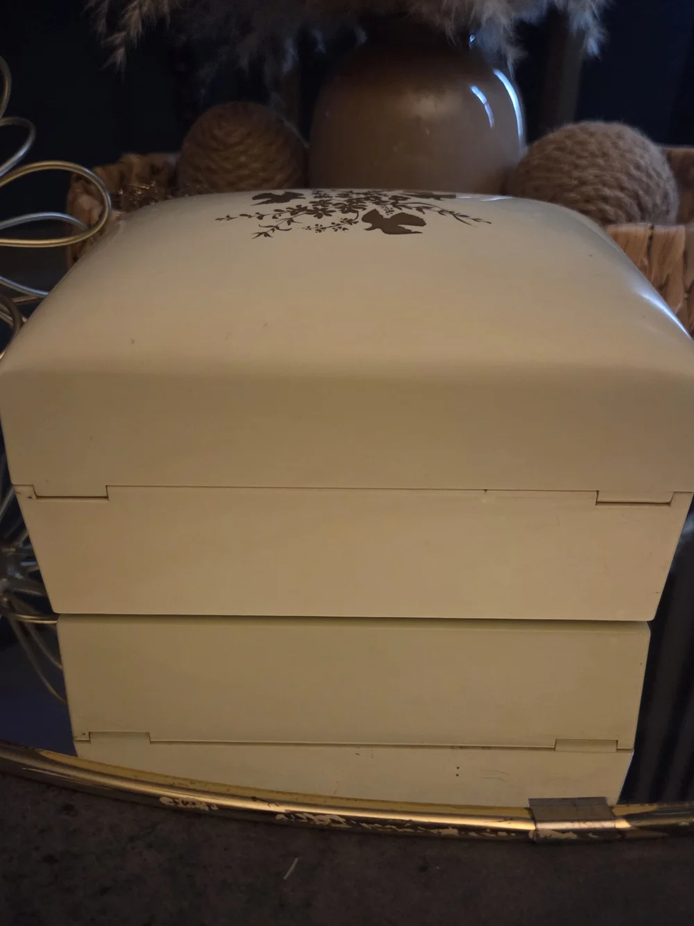 Vintage 70s Box |  Jewelery Box | Storage With Style |Cream Gold Birds Vanity